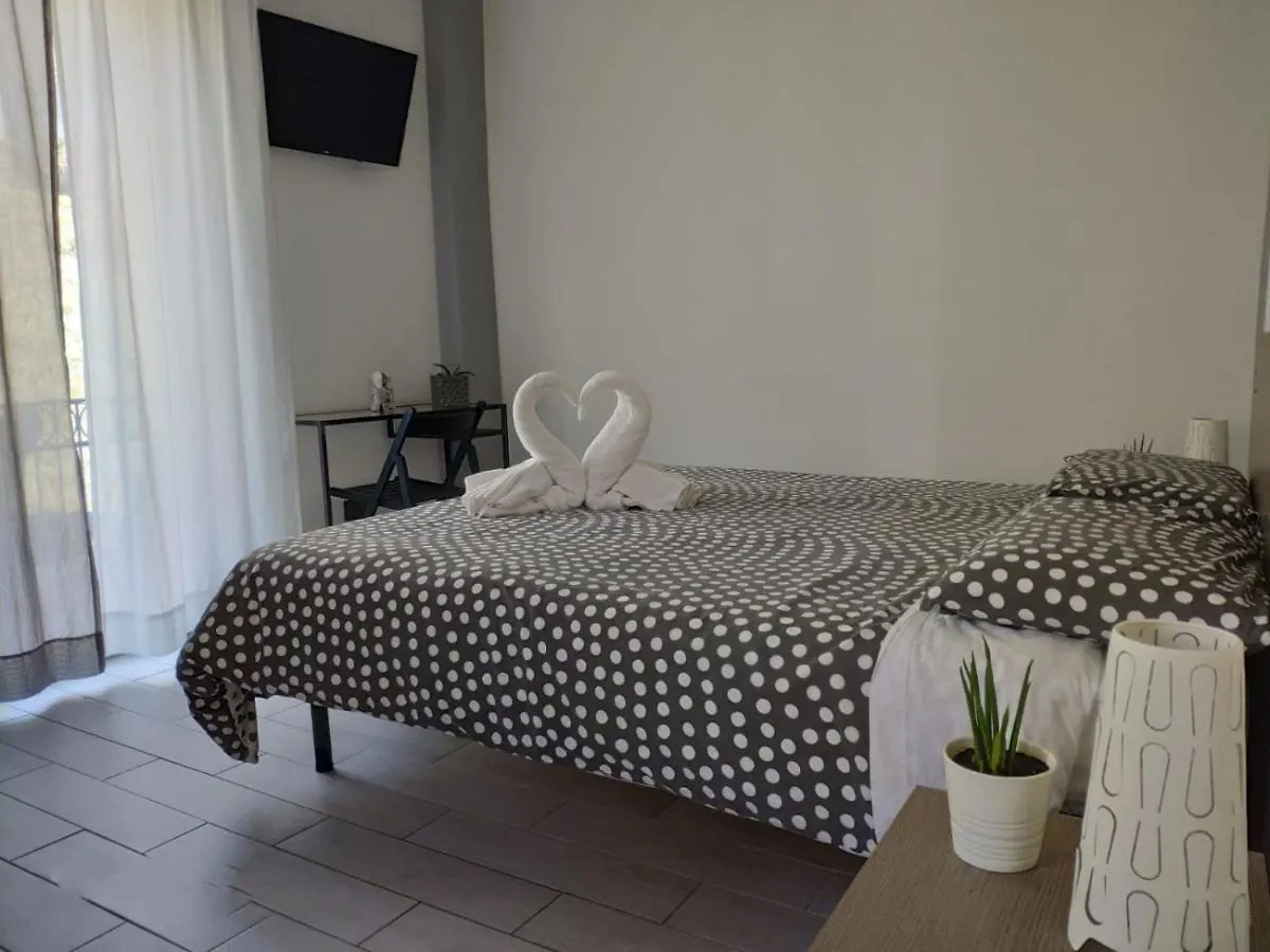 Hotel Sweet House Self Check-In 24H Cavallasca Italien